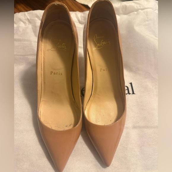 Christian Louboutin Beige Patent Leather Pointed Toe Pumps - Picture 4 of 11
